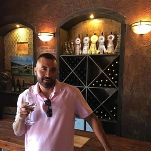 Meet your Posher, Ernesto